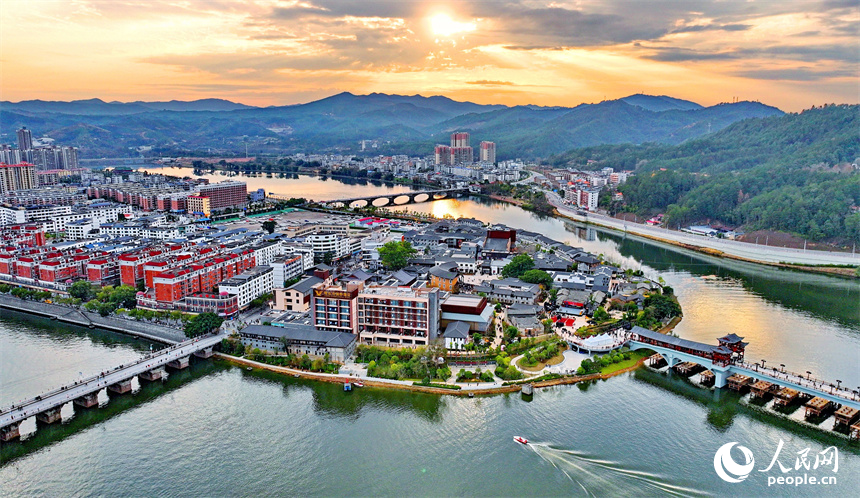 會昌戲劇小鎮風光。人民網 朱海鵬攝