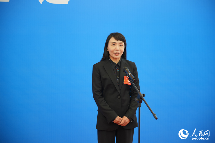 江西省政協委員、江西省科技廳副廳長陳煒蓉 人民網 鄒玢琦攝