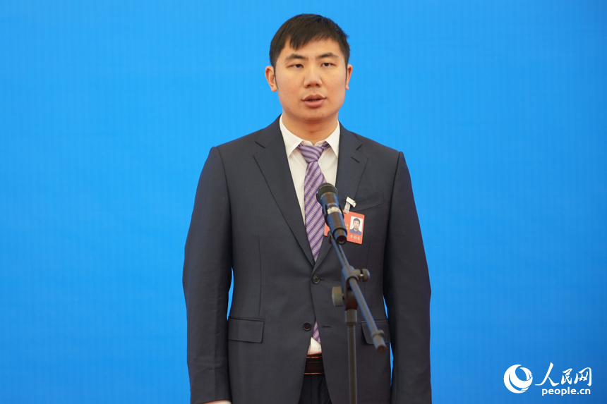 江西省政協委員、南昌市第五中學校長章指通 人民網 鄒玢琦攝