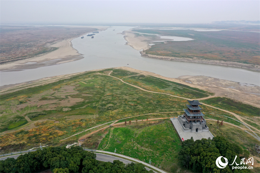 贛江和修河在永修吳城“相聚”后，匯入鄱陽湖。人民網記者 時雨攝