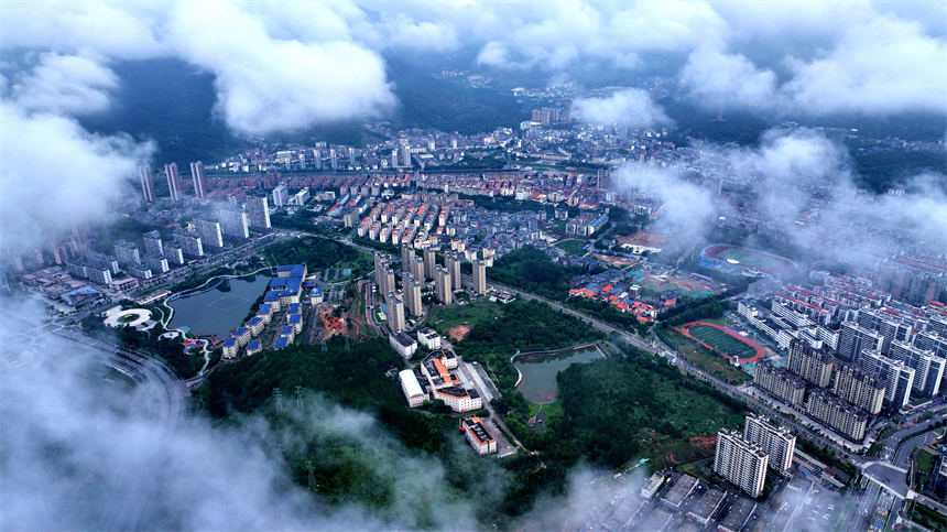 空中俯瞰全南縣城，如夢如幻。