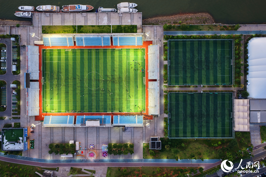 南昌市持續增加公共體育設施，助推全民健身事業發展。人民網記者 毛思遠攝