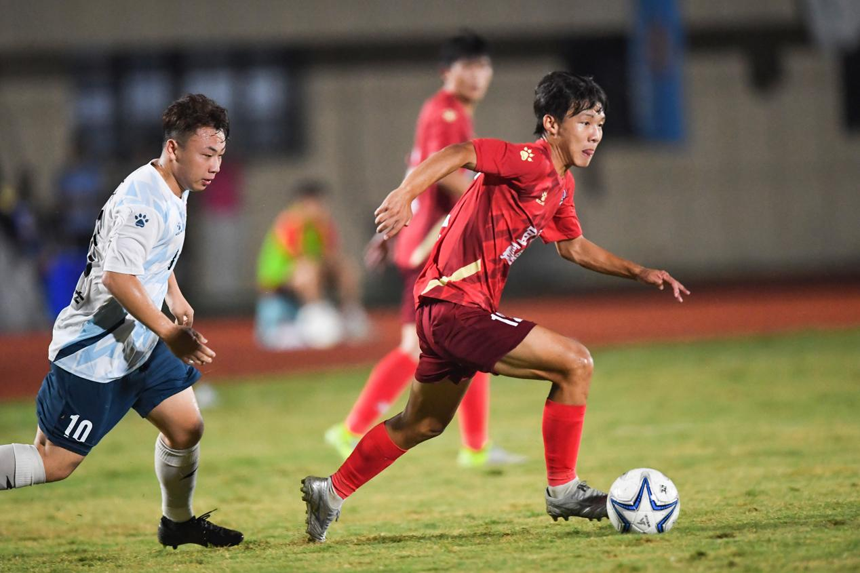 宜春隊球員帶球突破。劉繼剛攝