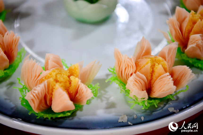 八寶荷葉酥。人民網記者 時雨攝